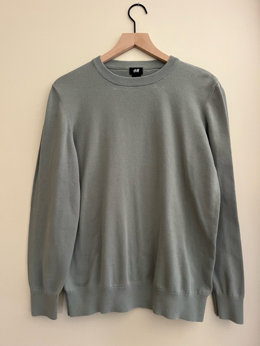 H&M Men’s Sage Green Crewneck Sweater Large